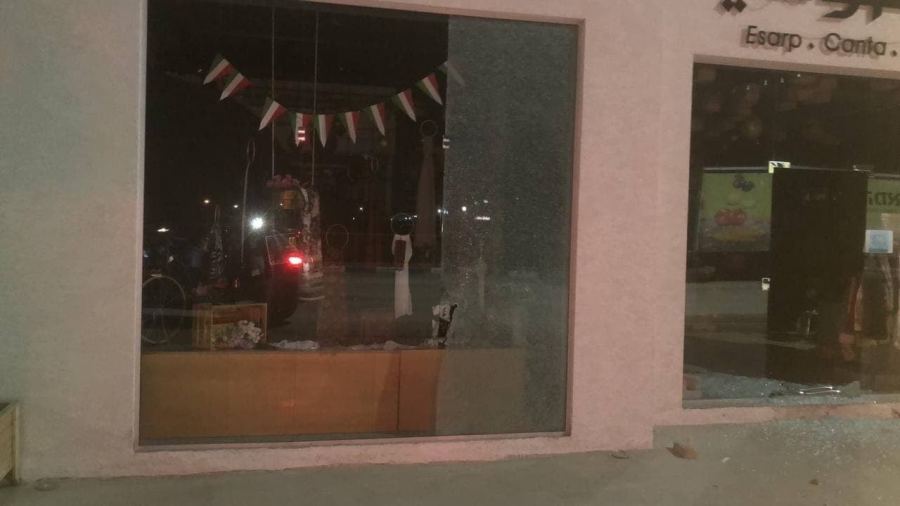 مجهولون يطلقون وابلا من الرصاص باتجاه محل تجاري في باقة الغربية